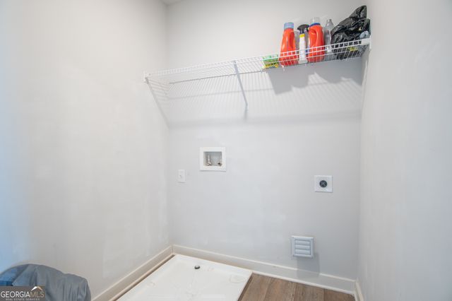 909 Teabiscuit Way, Mcdonough, GA 30253