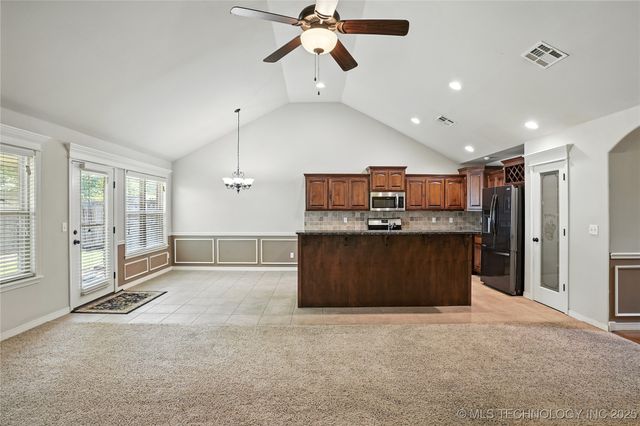 12809 E 69th Street North, Owasso, OK 74055