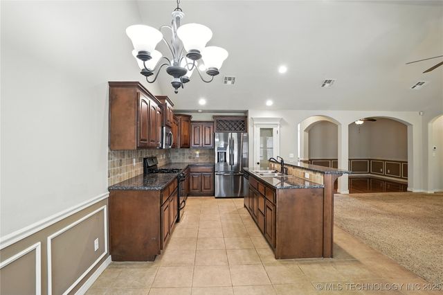 12809 E 69th Street North, Owasso, OK 74055