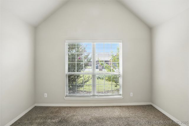 12809 E 69th Street North, Owasso, OK 74055