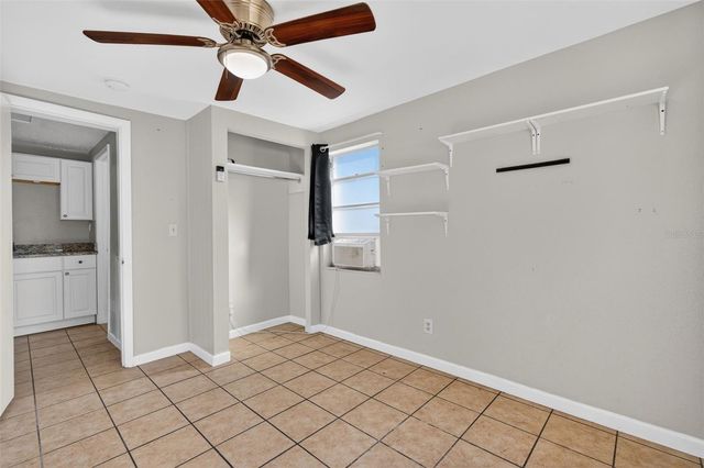 6401 31ST STREET N 4, St Petersburg, FL 33702