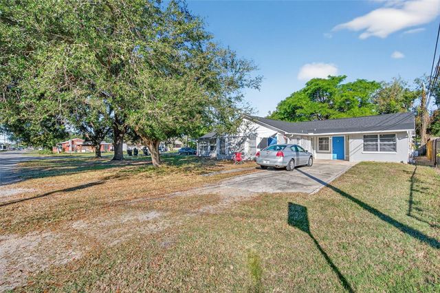 6401 31ST STREET N 4, St Petersburg, FL 33702