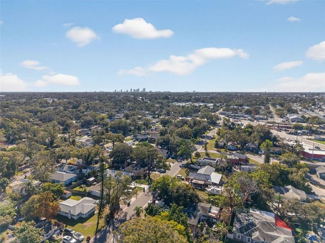 6401 31ST STREET N 4, St Petersburg, FL 33702