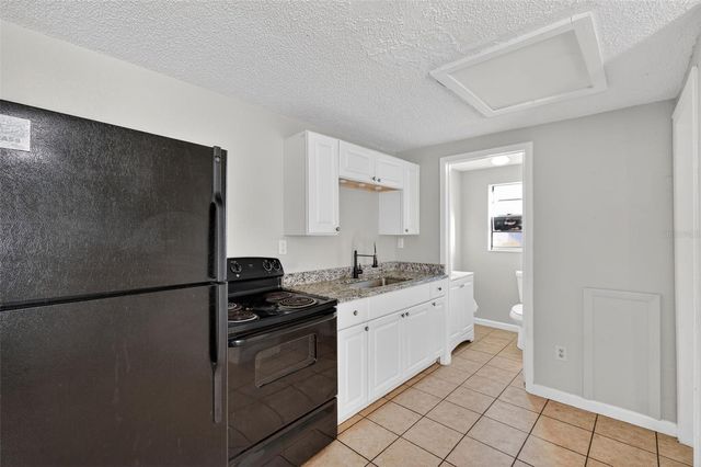 6401 31ST STREET N 4, St Petersburg, FL 33702