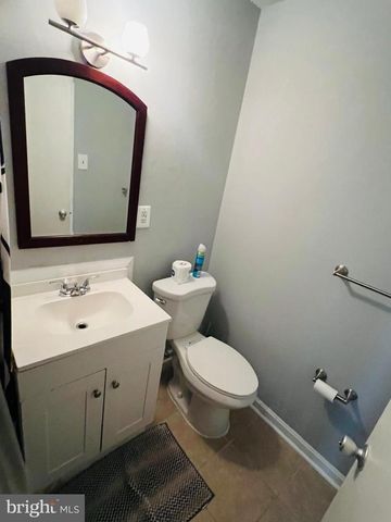 5414 85TH #201, New Carrollton, MD 20784