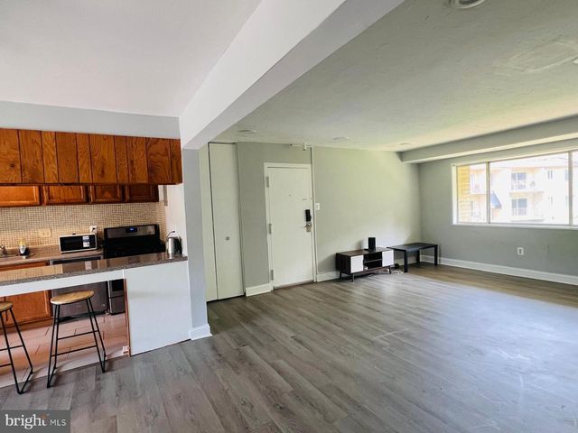 5414 85TH #201, New Carrollton, MD 20784