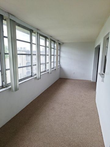 9940 47TH AVENUE N 320, St Petersburg, FL 33708