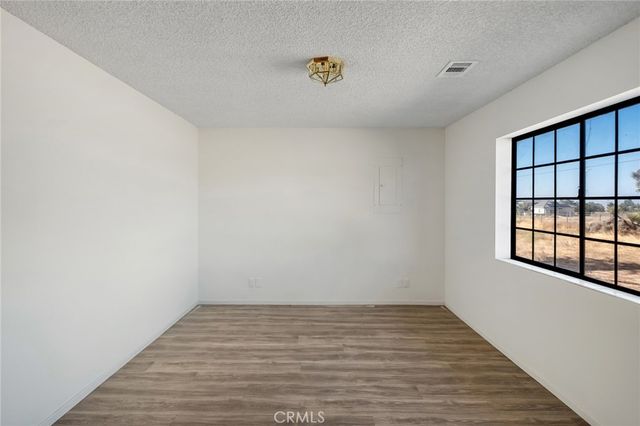 9770 Buttemere, Phelan, CA 92371