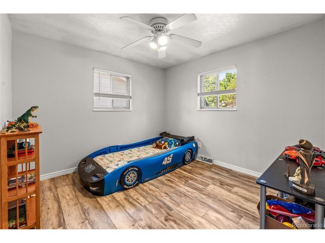 419 38th Ave, Greeley, CO 80634