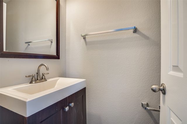 3017 Southern Hills Lane, Mesquite, TX 75181