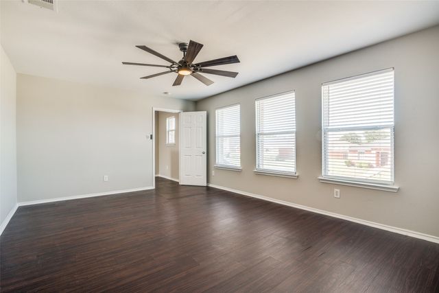 3017 Southern Hills Lane, Mesquite, TX 75181