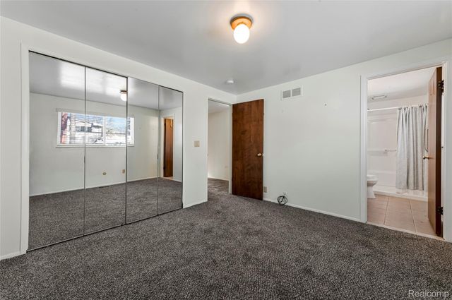 2075 Derby Road, Troy, MI 48084