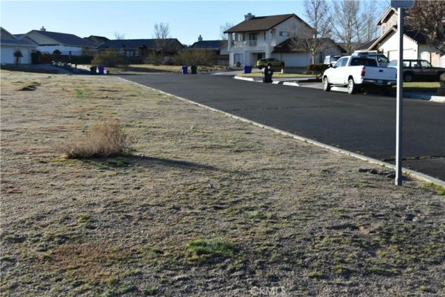 26555 Oar, Helendale, CA 92342