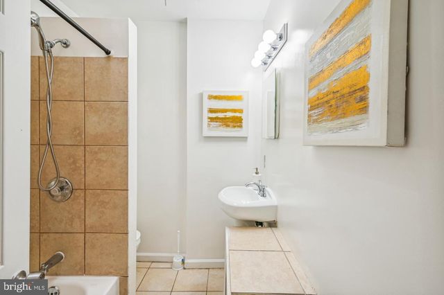 5632 BELAIR RD, Baltimore, MD 21206