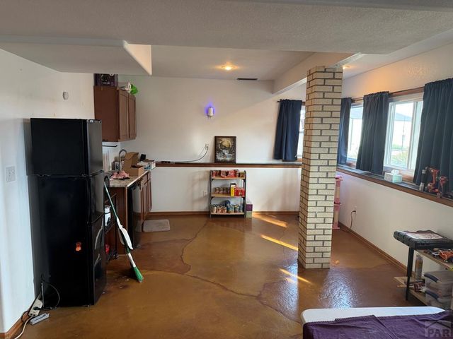 1888 W Chimazo Dr, Pueblo West, CO 81007