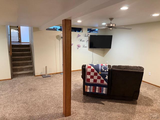 1888 W Chimazo Dr, Pueblo West, CO 81007
