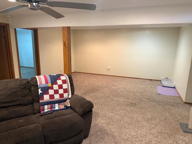 1888 W Chimazo Dr, Pueblo West, CO 81007