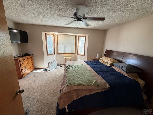 1888 W Chimazo Dr, Pueblo West, CO 81007