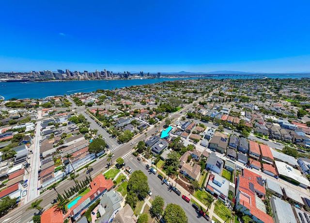 305 J Avenue, Coronado, CA 92118