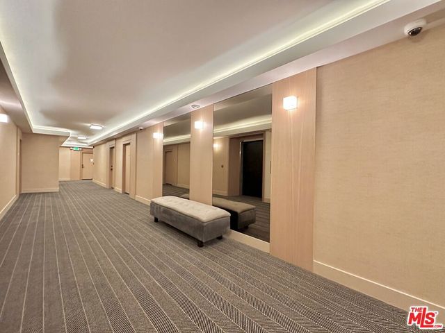 999 N DOHENY Drive 904, West Hollywood, CA 90069