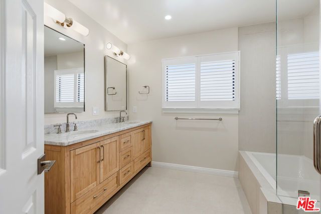 7424 W 81st Street, Los Angeles, CA 90045