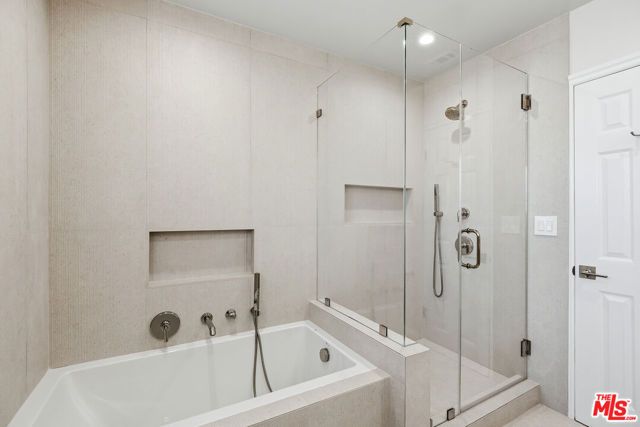 7424 W 81st Street, Los Angeles, CA 90045