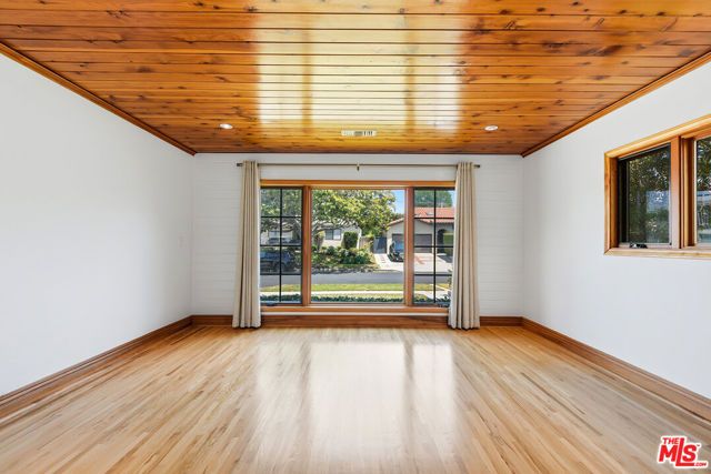 7424 W 81st Street, Los Angeles, CA 90045
