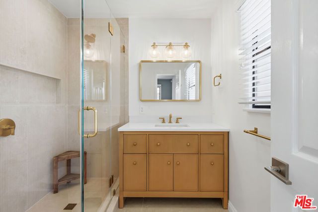 7424 W 81st Street, Los Angeles, CA 90045