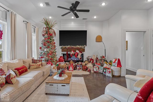 222 County Road 7612, Brookland, AR 72417