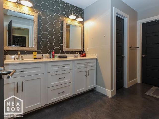 222 County Road 7612, Brookland, AR 72417