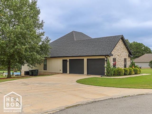 222 County Road 7612, Brookland, AR 72417