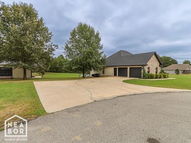 222 County Road 7612, Brookland, AR 72417