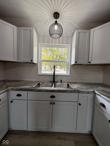 602 S Murphy Avenue, Brazil, IN 47834