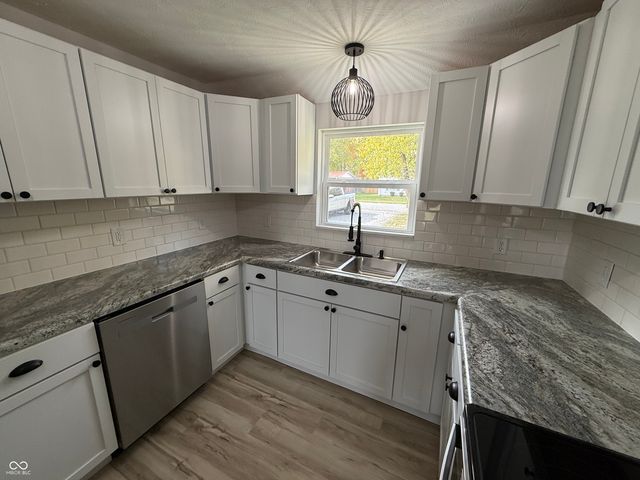 602 S Murphy Avenue, Brazil, IN 47834