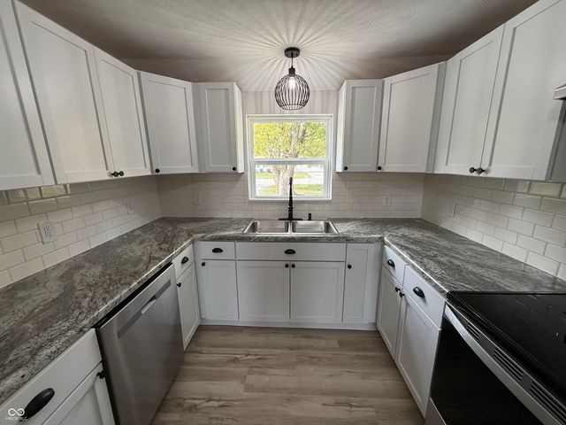 602 S Murphy Avenue, Brazil, IN 47834