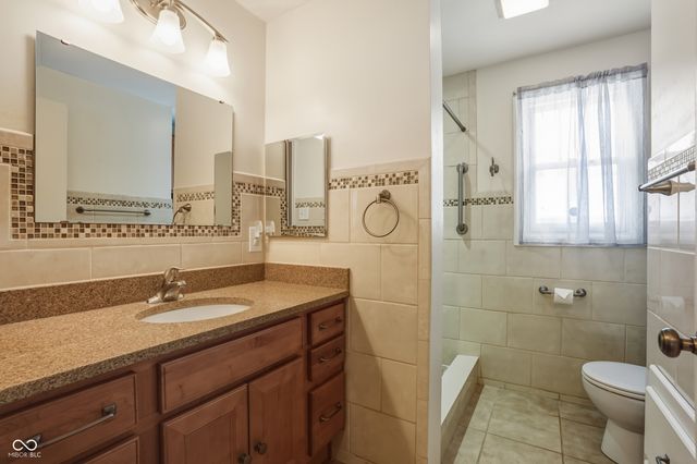 5214 Woodside Drive, Indianapolis, IN 46228