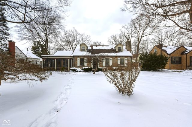 5214 Woodside Drive, Indianapolis, IN 46228