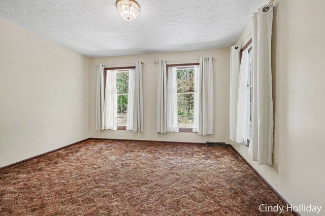 7550 Woodsy End Street, Middleville, MI 49333