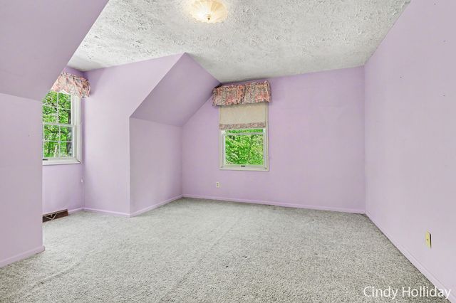 7550 Woodsy End Street, Middleville, MI 49333