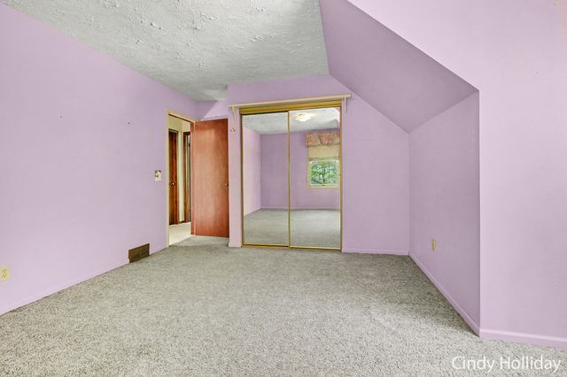 7550 Woodsy End Street, Middleville, MI 49333