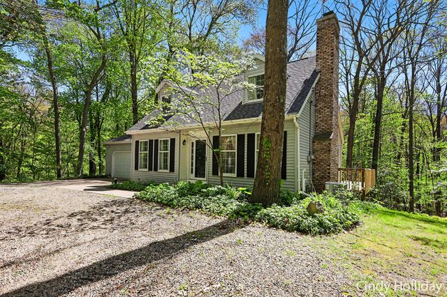 7550 Woodsy End Street, Middleville, MI 49333