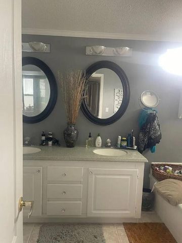 4260 SE Sweetwood Way, Stuart, FL 34997