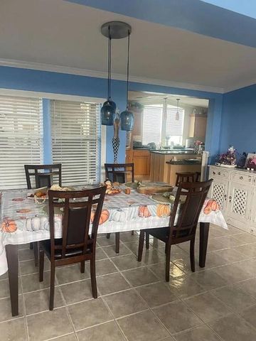 4260 SE Sweetwood Way, Stuart, FL 34997