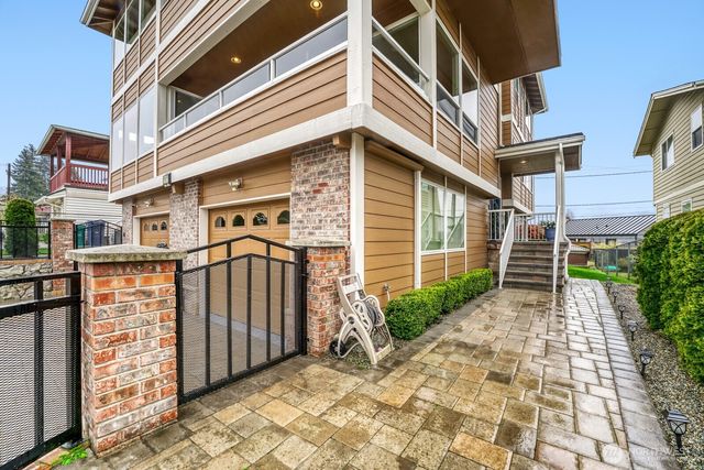 11031 Cornell Avenue S, Seattle, WA 98178