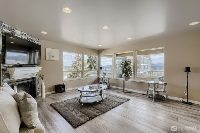 11031 Cornell Avenue S, Seattle, WA 98178