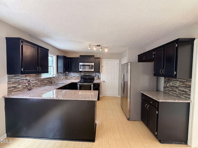 128 Morena Drive, Holly Springs, NC 27540