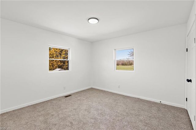 584 Gilpark RD, Dendron, VA 23839