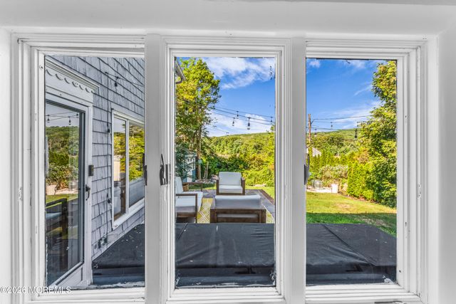 475 Locust Point Road, Rumson, NJ 07760