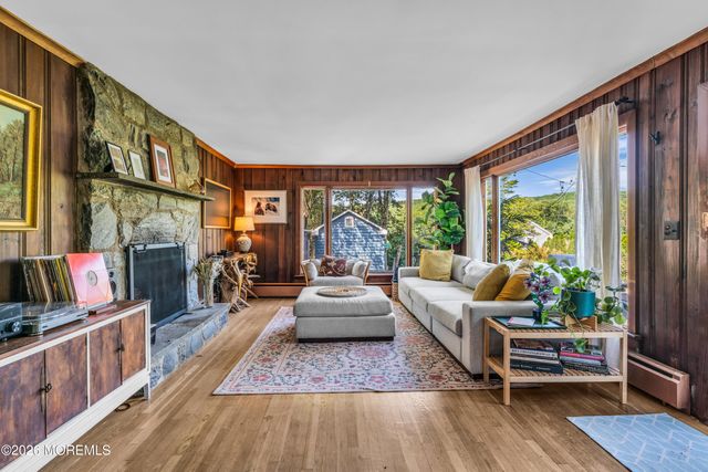 475 Locust Point Road, Rumson, NJ 07760