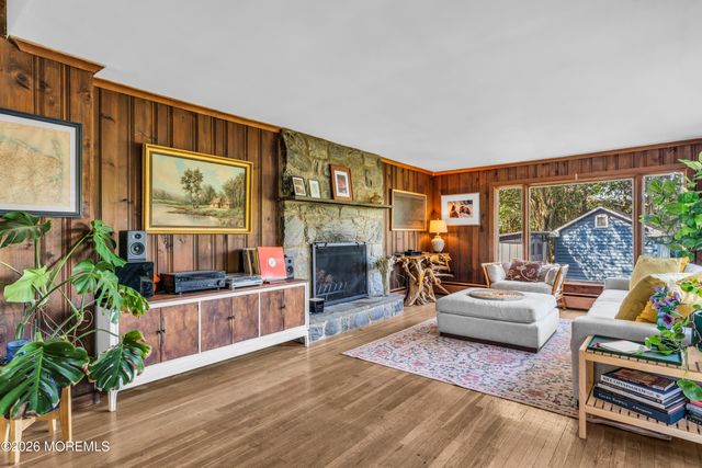 475 Locust Point Road, Rumson, NJ 07760
